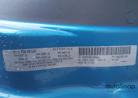 2017 Fiat 500 Lounge z USA, uszkodzony, nr VIN 3C3CFFCR4HT535862